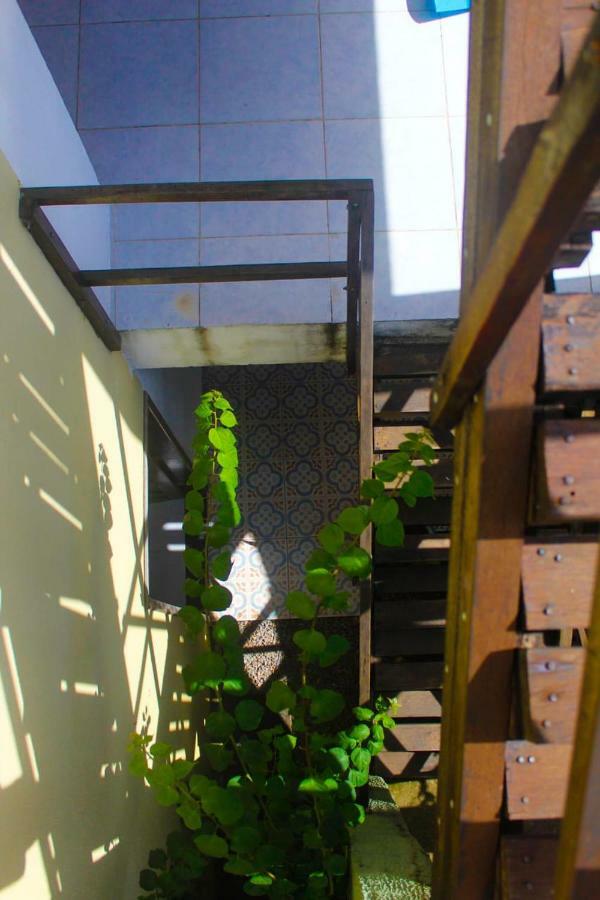 Jambudvipa Hostel Natal Bagian luar foto